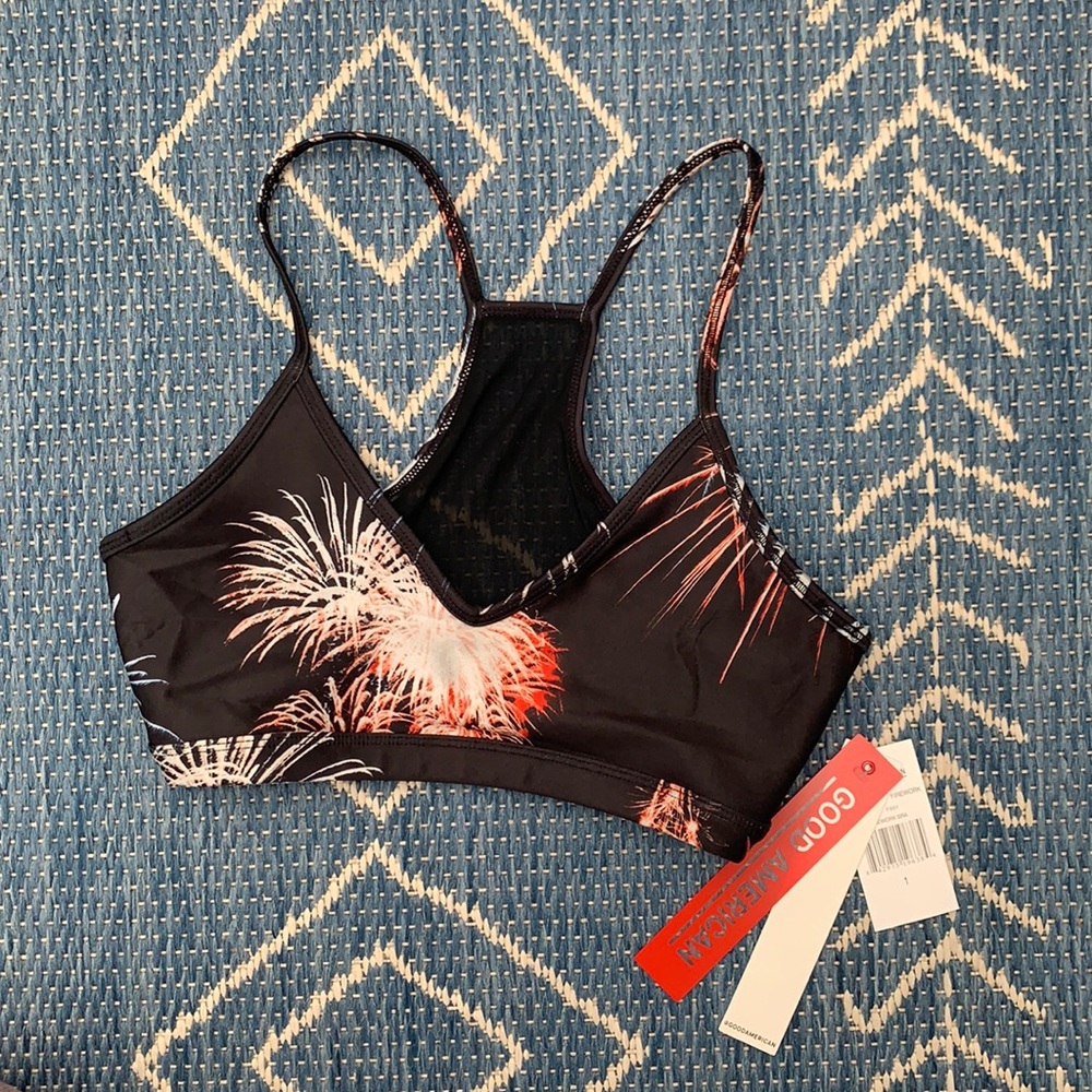 THE BARELY THERE BRALETTE | FIREWORK001
F001 / 1